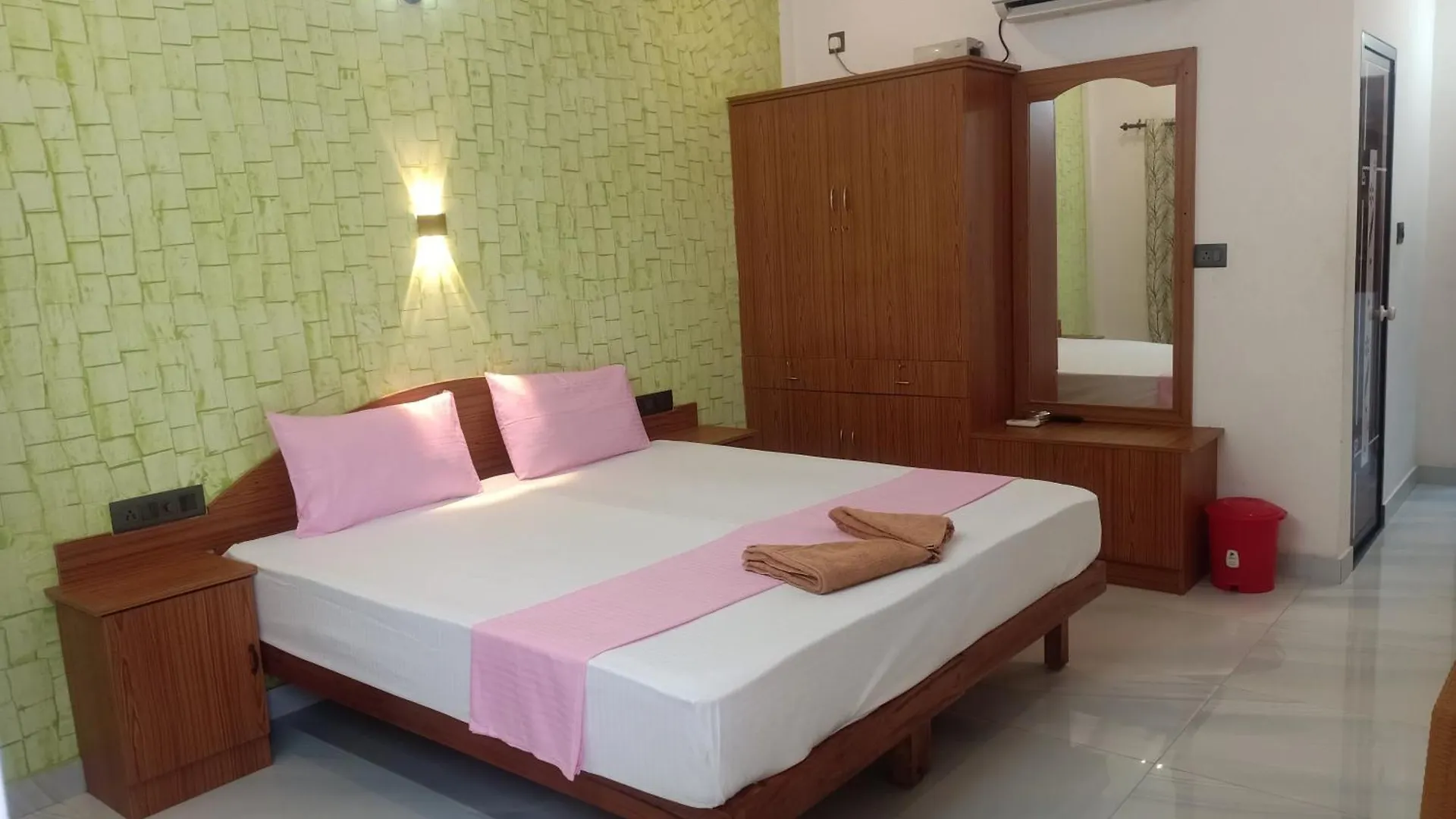 Anby Beach Resort Kovalam 3*,